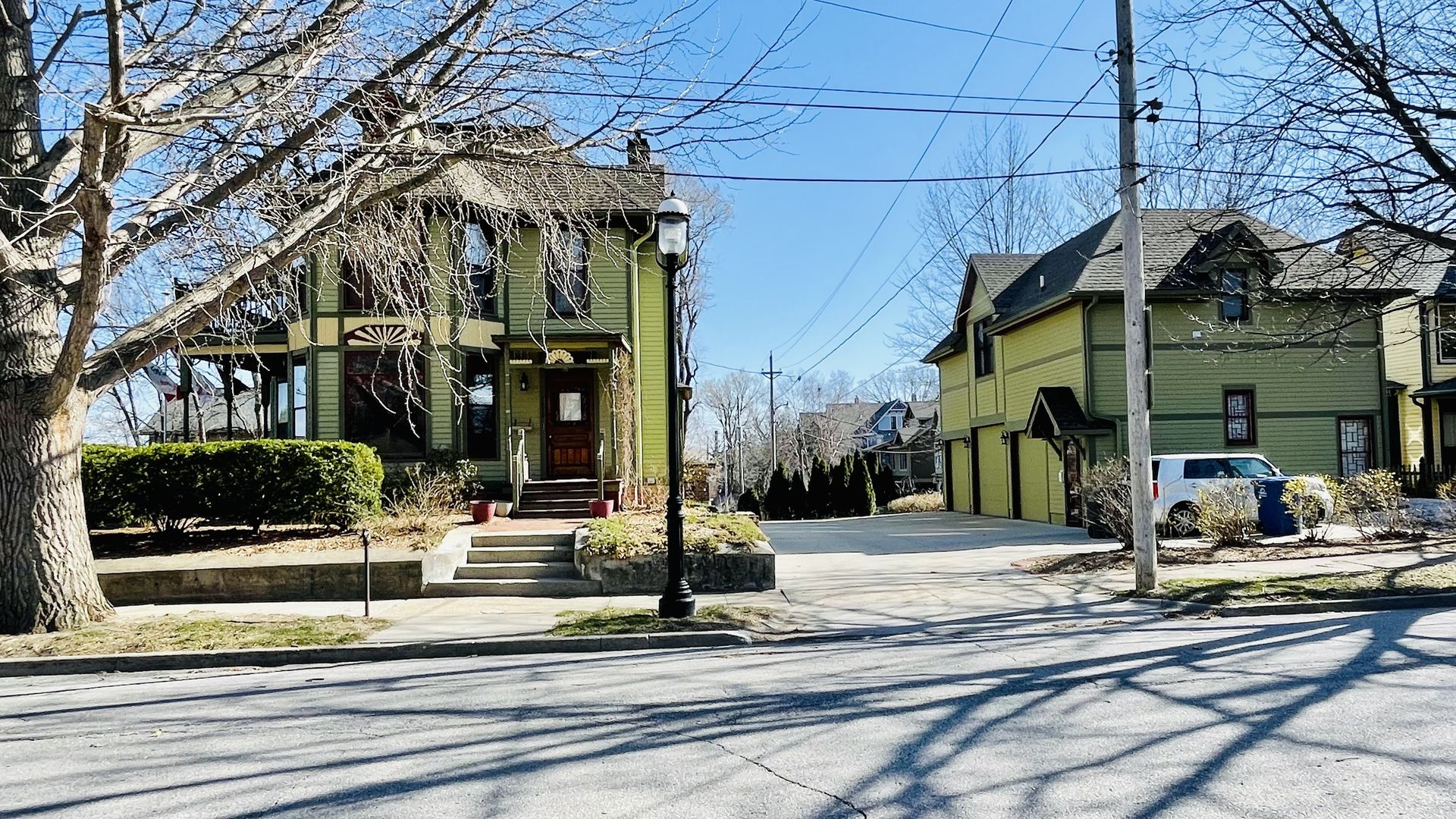 A photo of a Des Moines house.