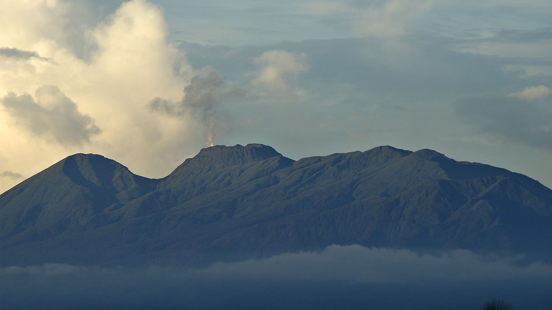 La Soufriere volcano emitting steam on St. Vincent.