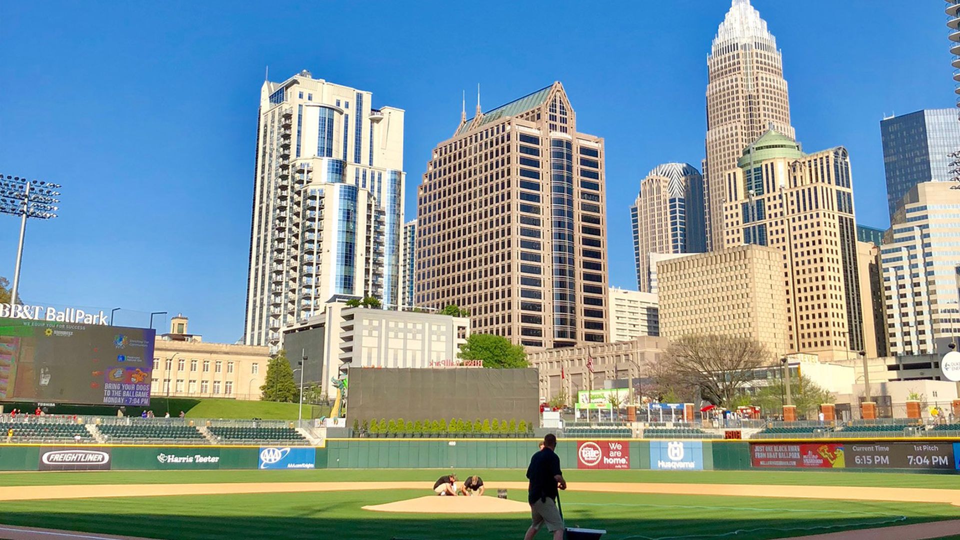 BB&T-ballpark-baseball-charlotte-knights