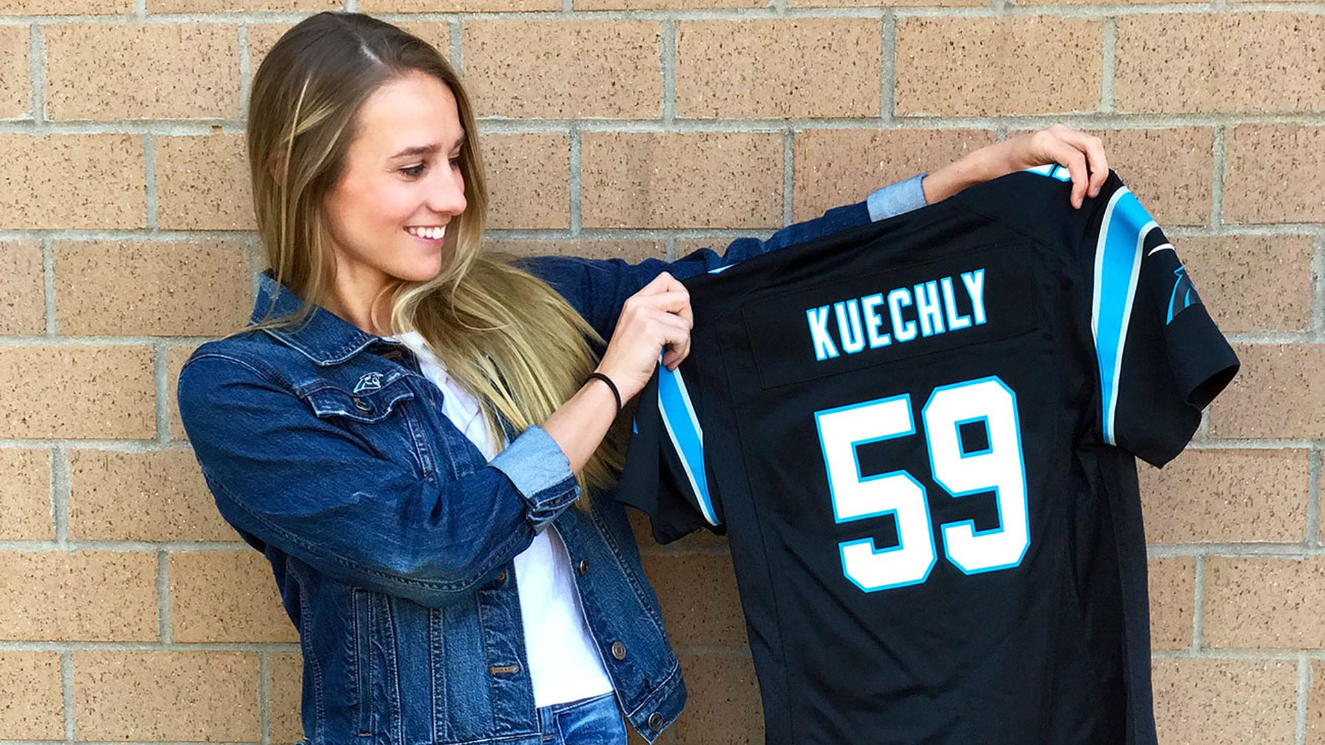 Kuechly best sale women's jersey