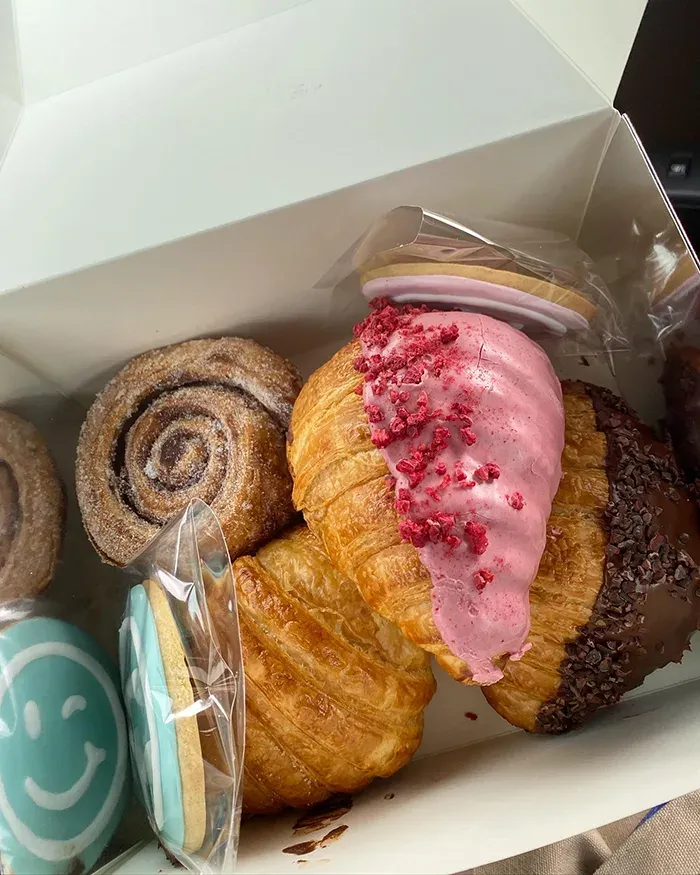 suarez optimist hall pastries