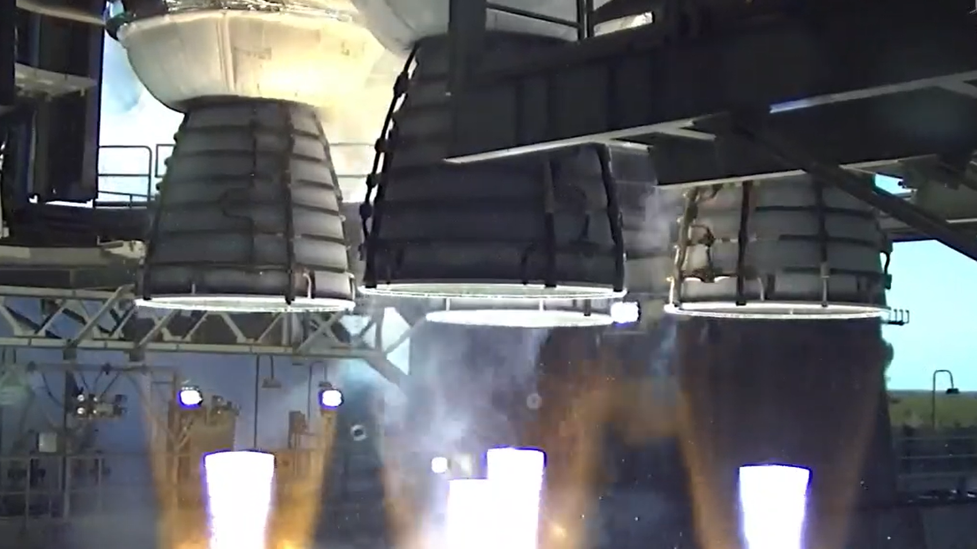 SLS engines fire during a test