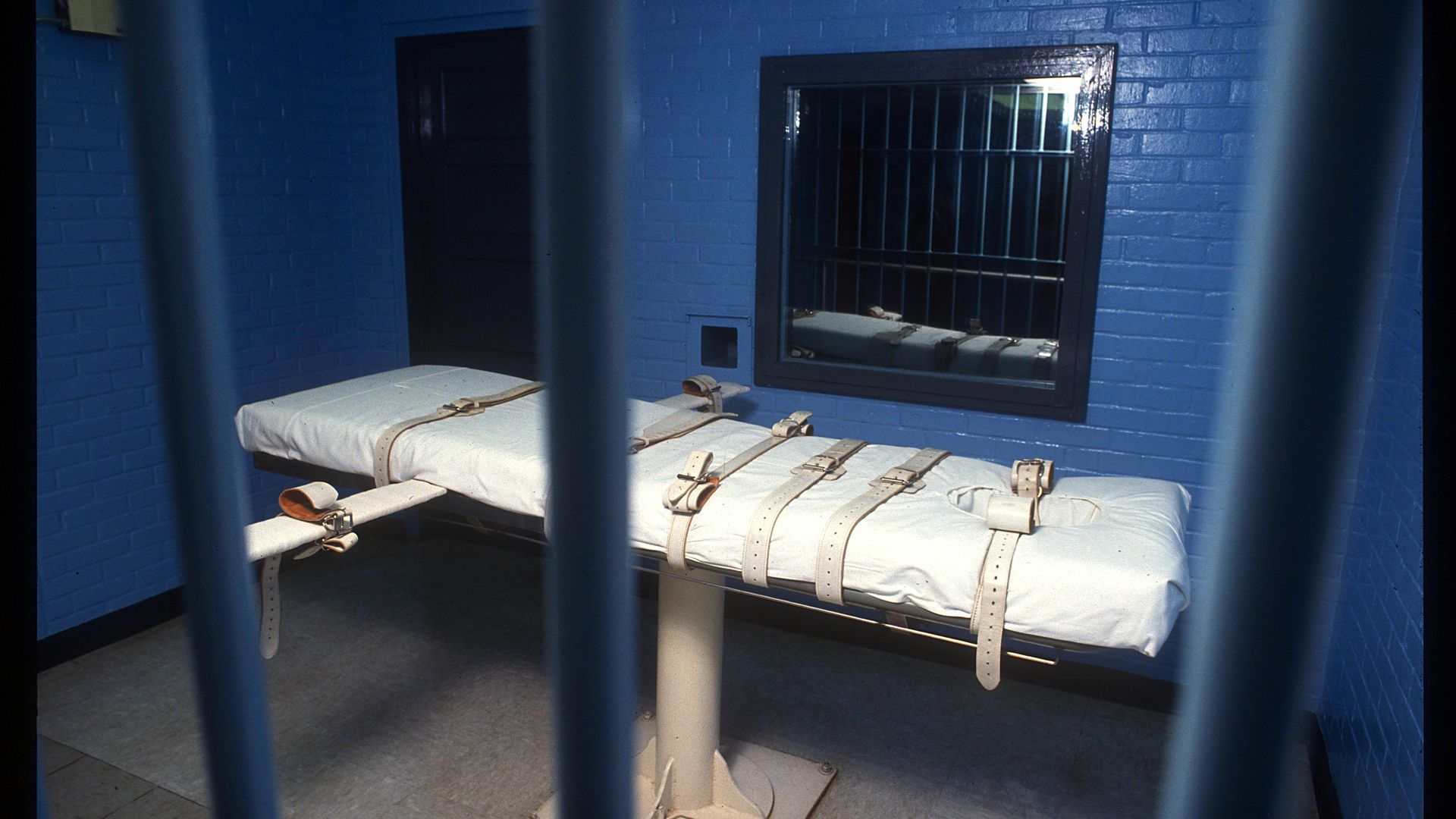 Lethal injection Death Chamber at a Texas prison on November 14, 1991 at Huntsville, The Ellis Unit, Texas .