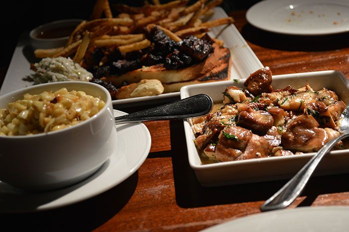 dinner-at-roosters-charlotte