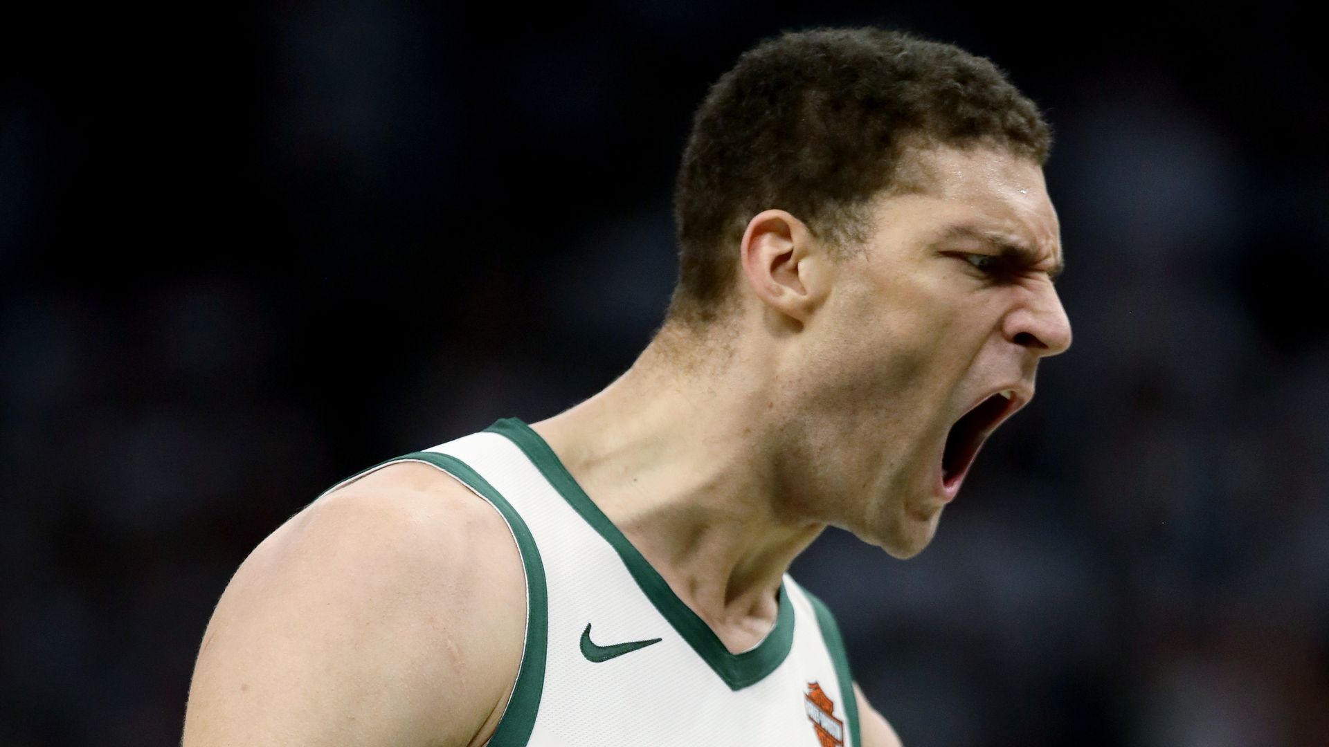 Brook Lopez yelling