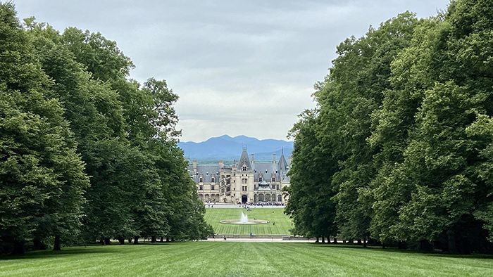 Biltmore Estate. Photo: Ashley Mahoney/Axios 