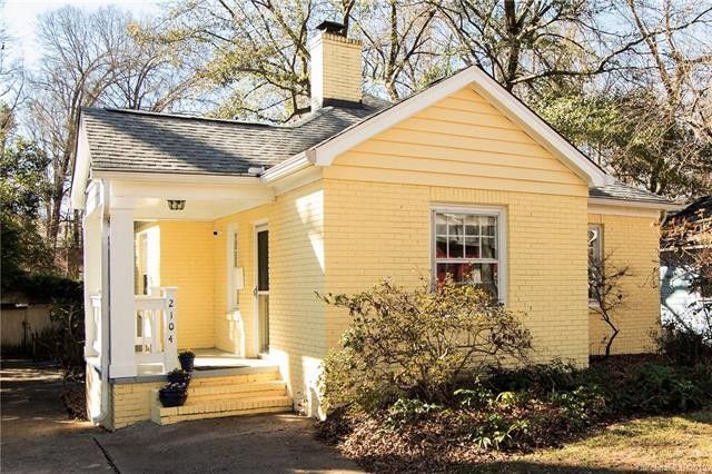 2104 Bay St. exterior