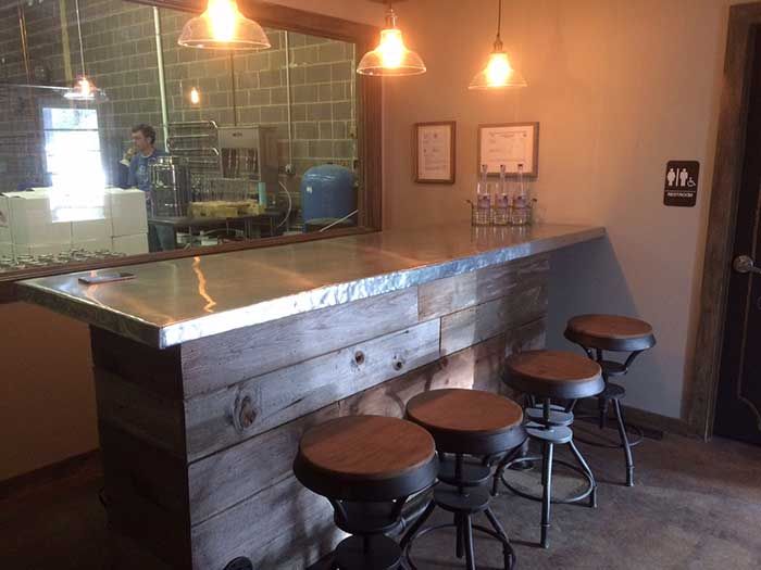 doc-porter's-tasting-room-charlotte