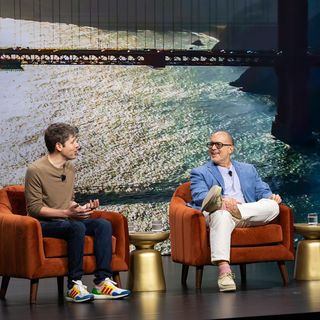 Jony Ive: OpenAI plans elegantly simple device