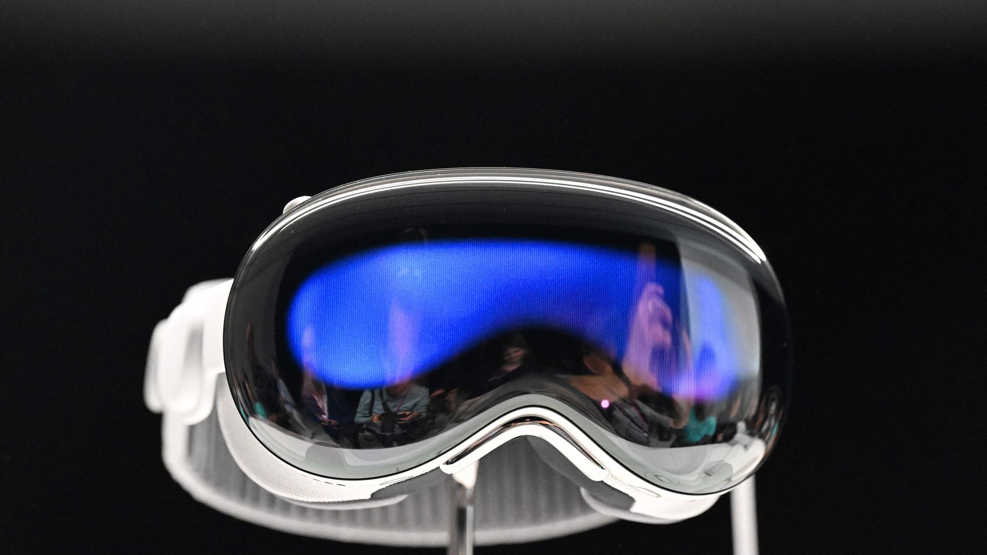 Apple Vision Pro glasses 