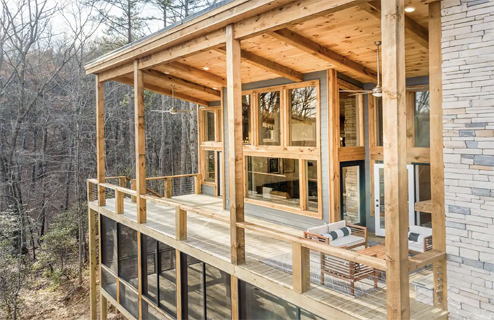 Brand New Cabin! porch