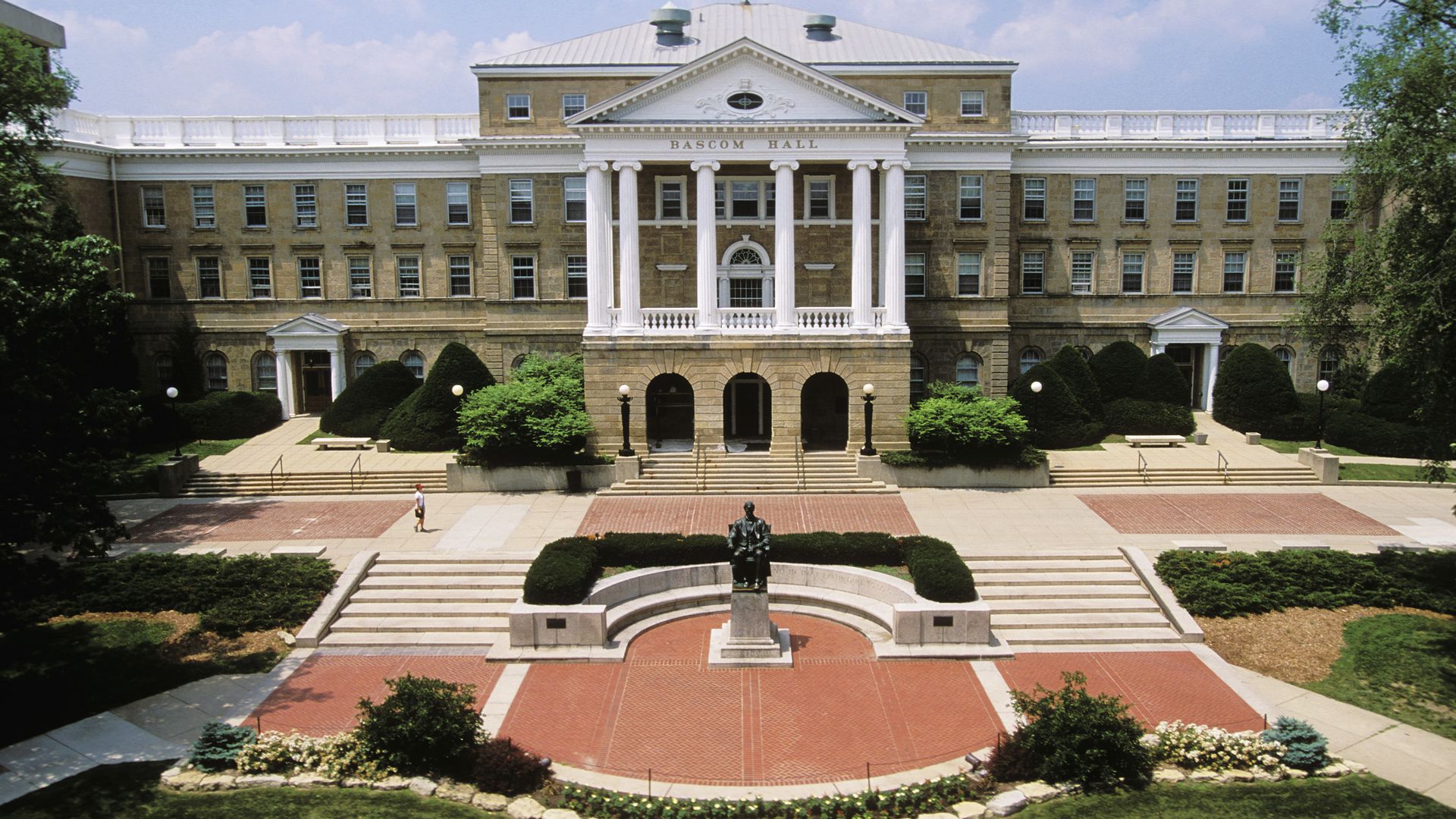 university of wisconsin madison time zone