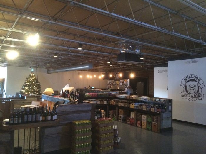 bulldog beer and wine south end charlotte